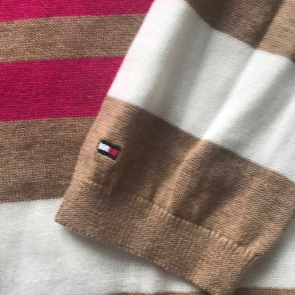 Tommy Hilfiger Brown and Pink V-Neck Sweater - Picture 3 of 9